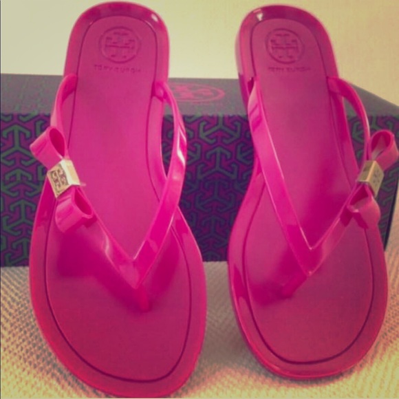 Tory Burch Shoes - NEW Tory Burch Michaela bow jellies